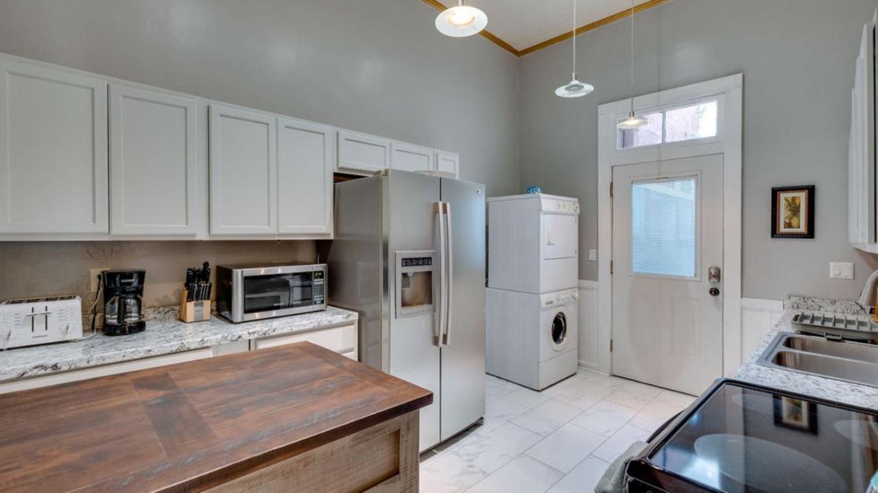 Appartement Elegant 2 Bed Directly On Forsyth Park à Savannah Extérieur photo