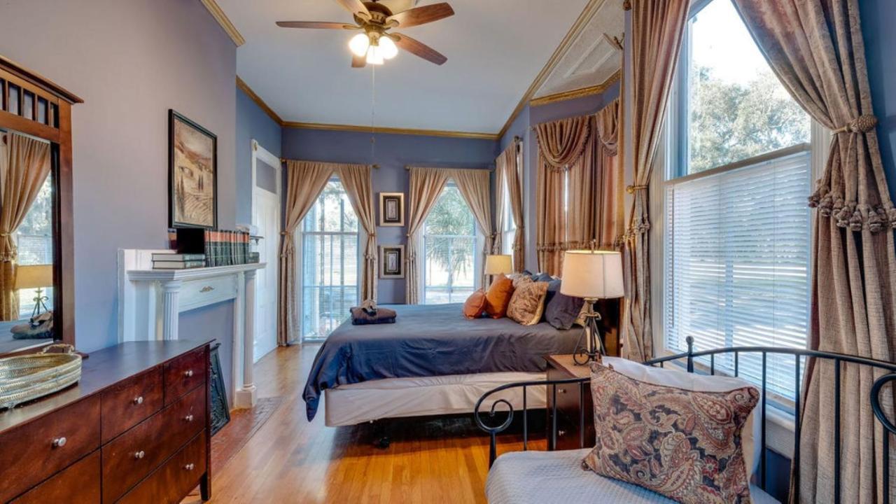 Appartement Elegant 2 Bed Directly On Forsyth Park à Savannah Extérieur photo