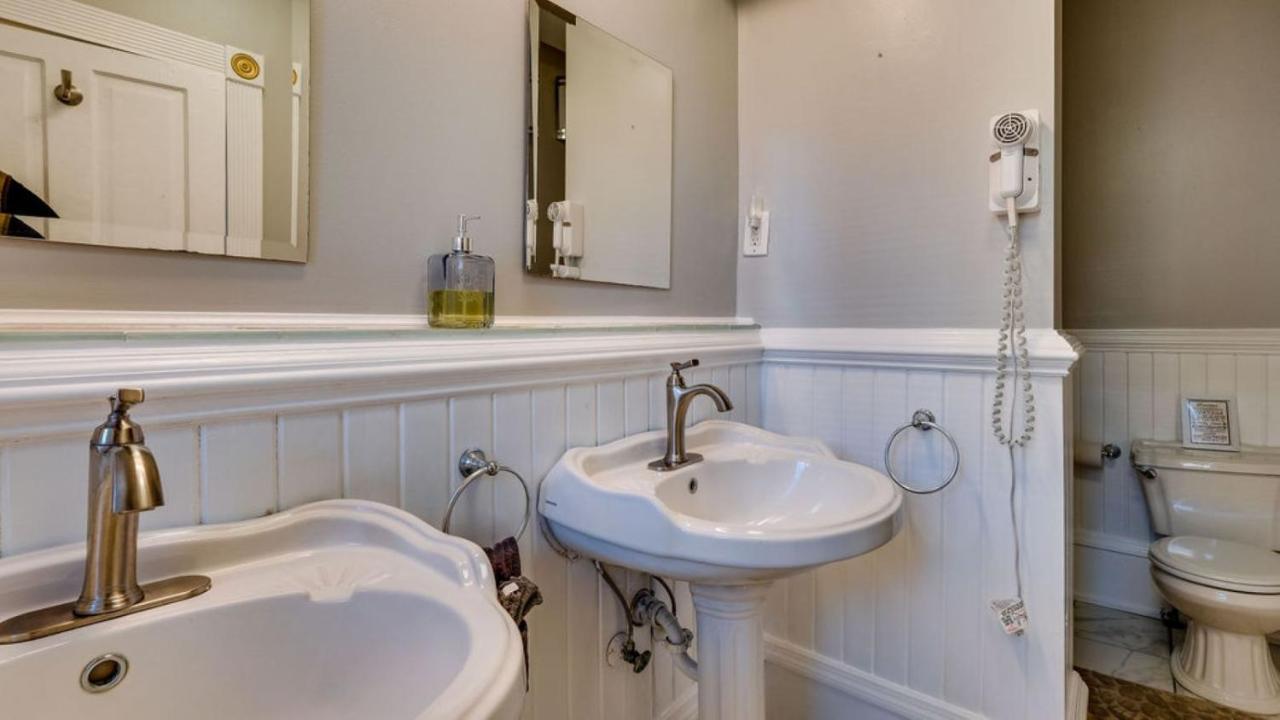 Appartement Elegant 2 Bed Directly On Forsyth Park à Savannah Extérieur photo