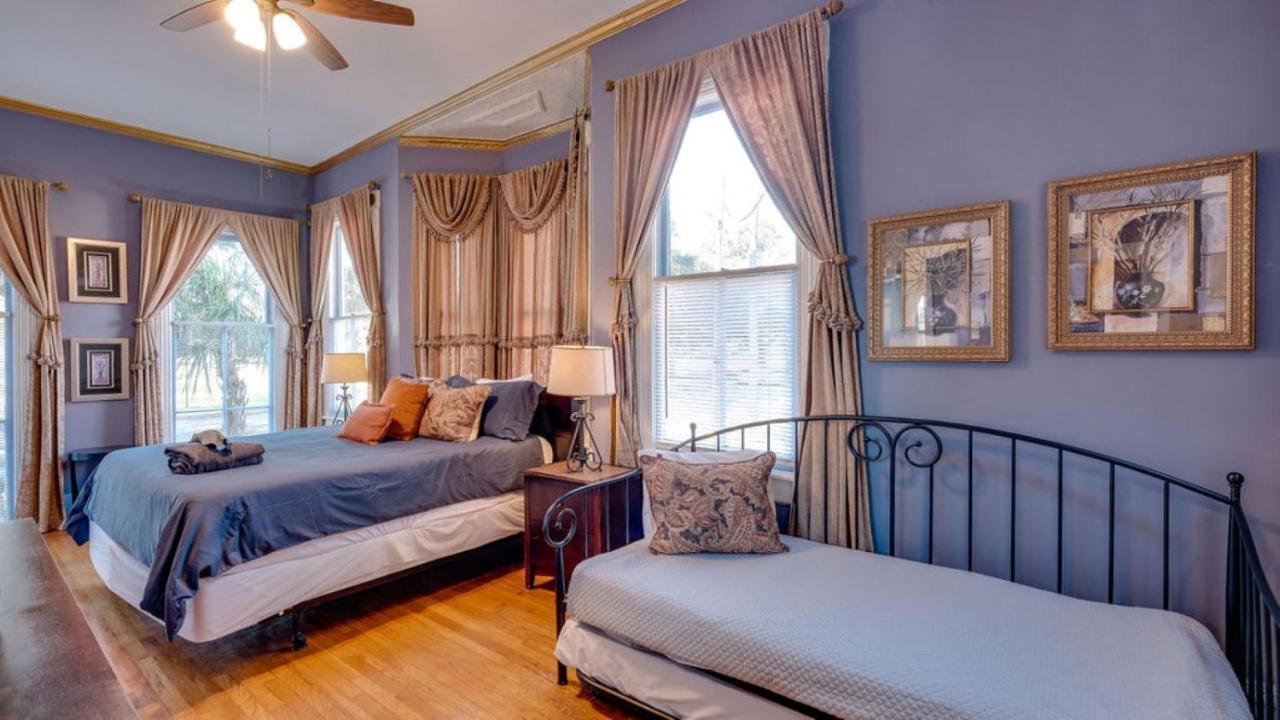 Appartement Elegant 2 Bed Directly On Forsyth Park à Savannah Extérieur photo
