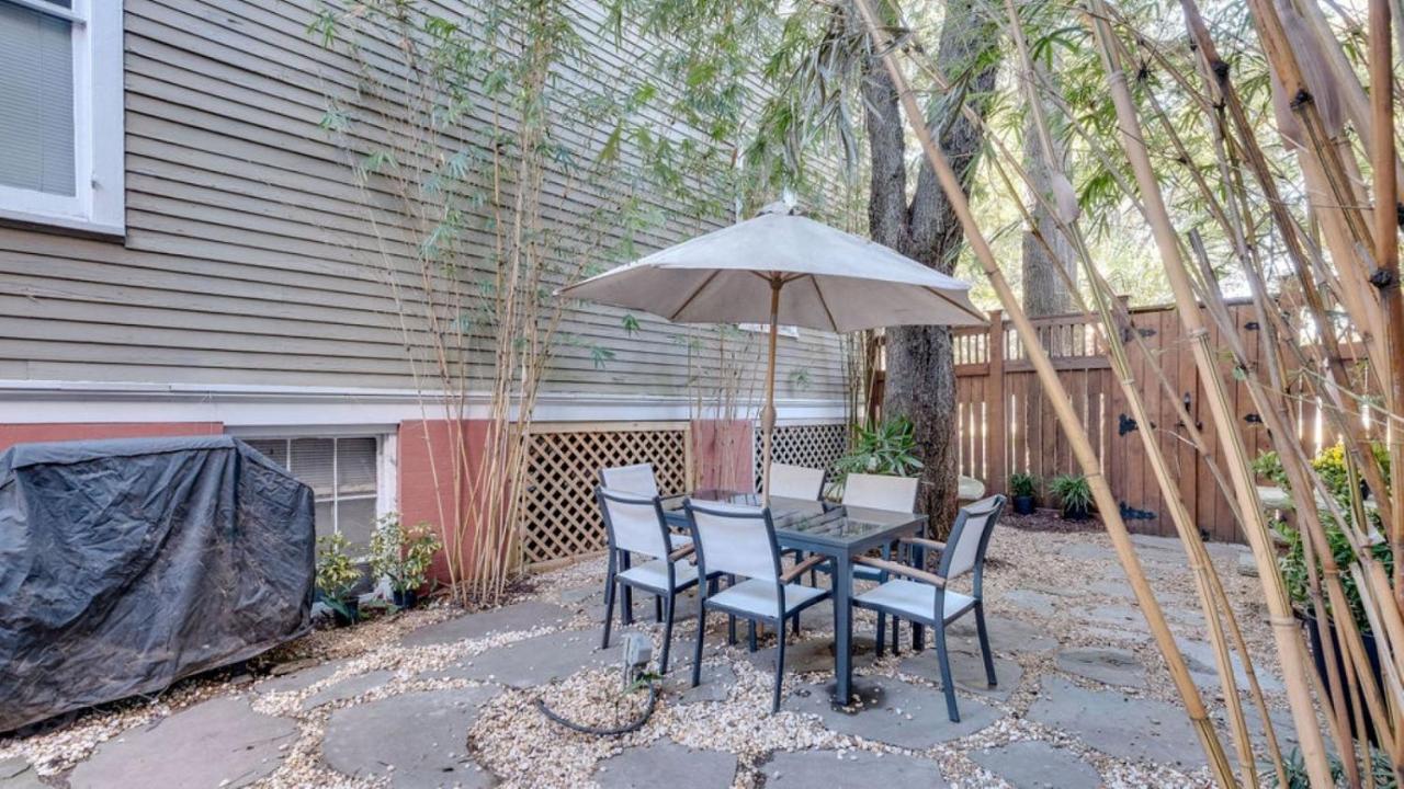 Appartement Elegant 2 Bed Directly On Forsyth Park à Savannah Extérieur photo